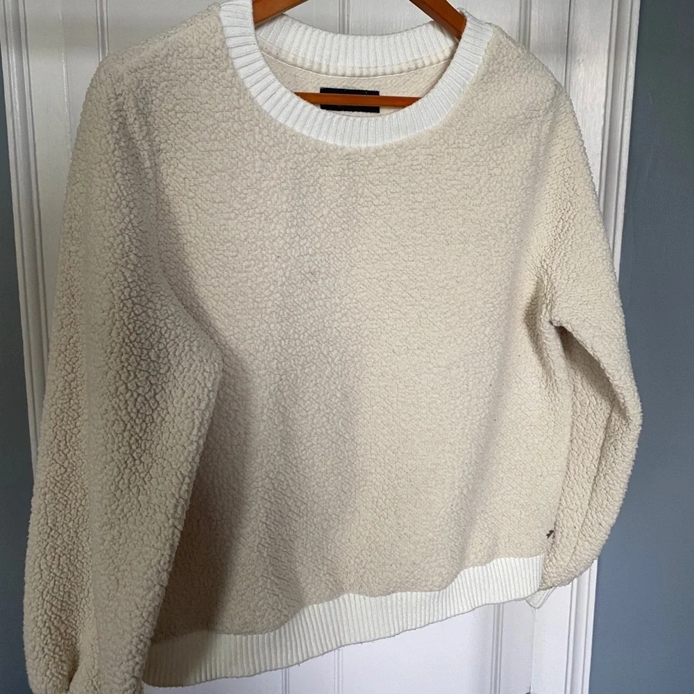 Abercrombie shearling sweatshirt - Picture 1 of 3